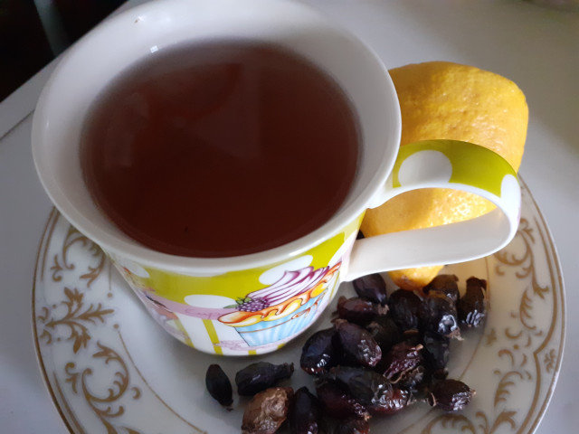 Чай от шипка (царица на билките) за укрепване на здравето