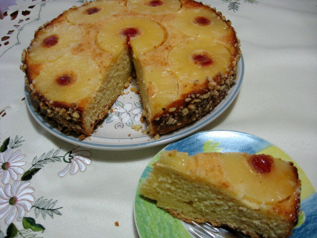 Обърната торта с ананас и конфитюр