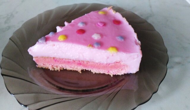 Розова торта
