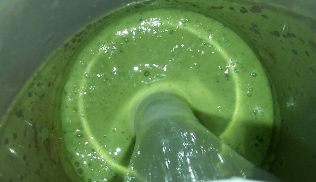 Зеленчуков кускус със зелен тахини сос