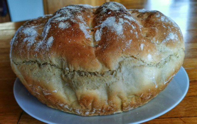 Кръгъл селски хляб