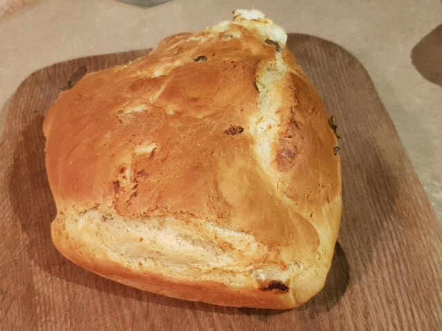 Домашен хляб с маслини и фета сирине