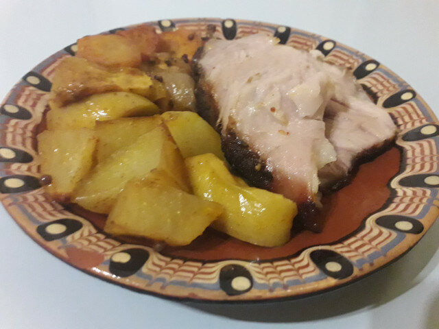 Джолан с картофи и ябълки в плик