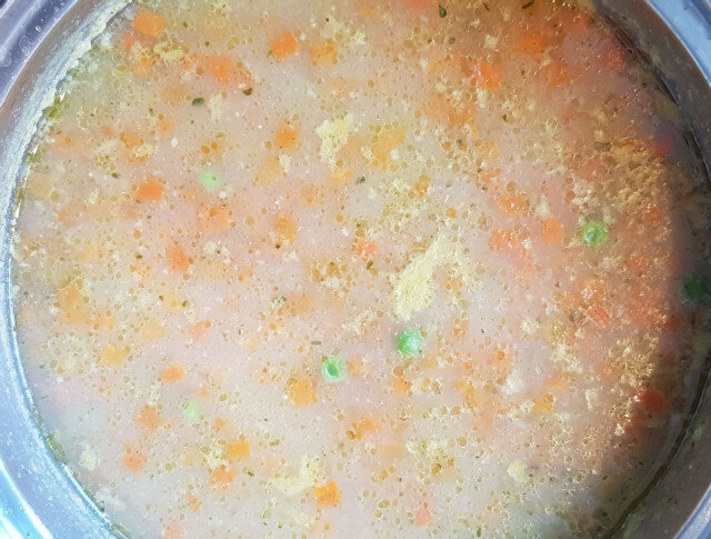 Пуешка супа с карфиол и фиде