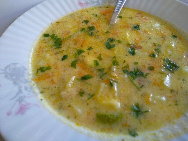 Супа от тиквички и картофи в мултикукър