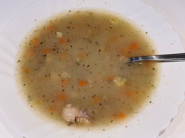 Ароматна пилешка супа с бутче