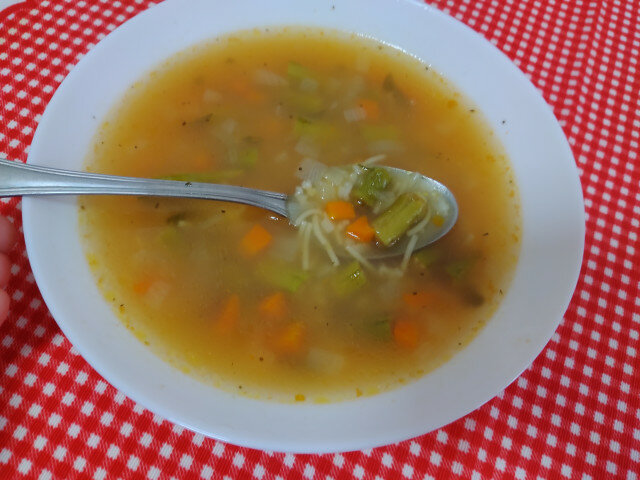 Топла супа от бамя
