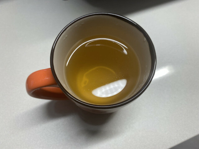 Чай запарка от бял бъз с шафран