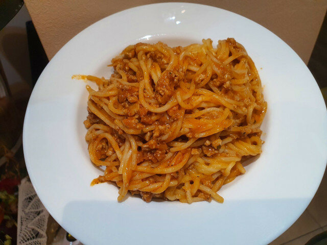 Любимите класически спагети Болонезе