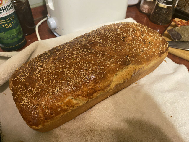 Пълнозърнест хляб със сусам