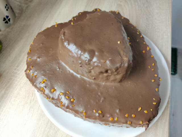 Шоколадова торта от шоколадов английски кекс
