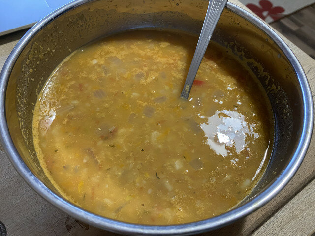 Супа от жълта леща