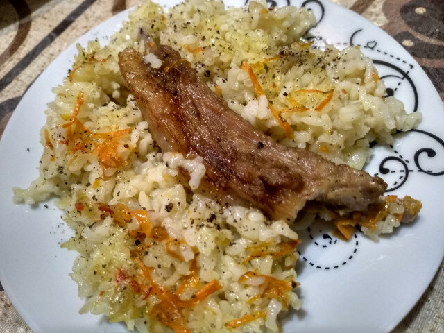 Свински ребра с ориз и моркови