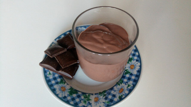 Нежен шоколадов пудинг в микровълнова