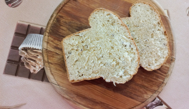 Лимецов хляб със семена и мед
