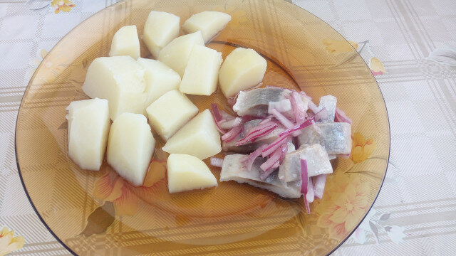 Сельодка с варени картофи