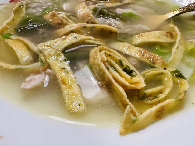 Пилешка супа с нудли по азиатски